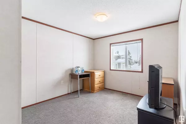 5131 50 AV, Warspite, AB T0A 3N0