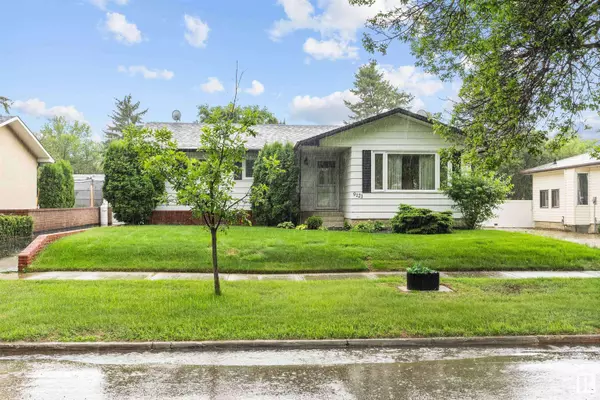 9121 94 AV, Fort Saskatchewan, AB T8L 1B8