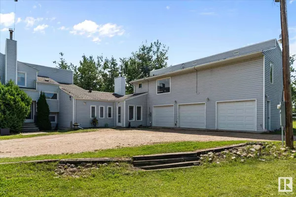 20339 TWP ROAD 550, Rural Strathcona County, AB T8L 4B6