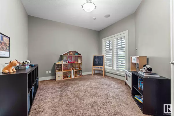 22 CRANBERRY BN, Fort Saskatchewan, AB T8L 0H2