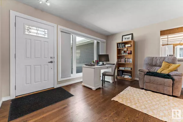 12 Arbour CL, Ardrossan, AB T8E 2A2