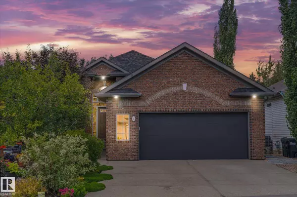 20 HAWKSTONE LD, Sherwood Park, AB T8A 6M9