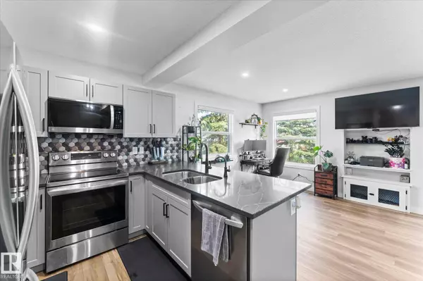 #87 15 WOODSMERE CL, Fort Saskatchewan, AB T8L 4S2