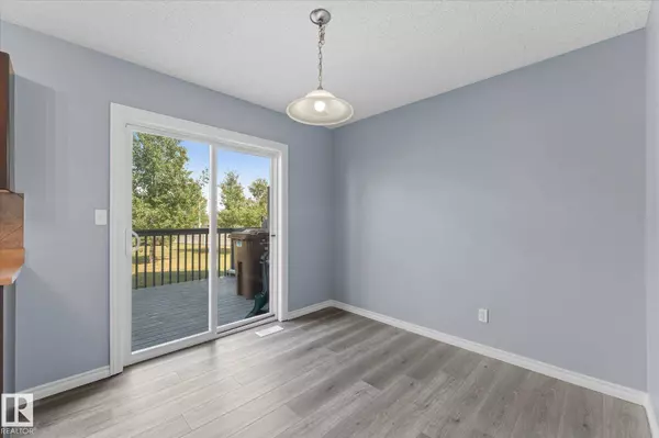 #40 1404 HERMITAGE RD NW, Edmonton, AB T5A 0P5