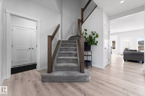 1 WILLOW LI, Fort Saskatchewan, AB T8L 0L6