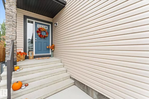 29 CHESTNUT WY, Fort Saskatchewan, AB T8L 0R4