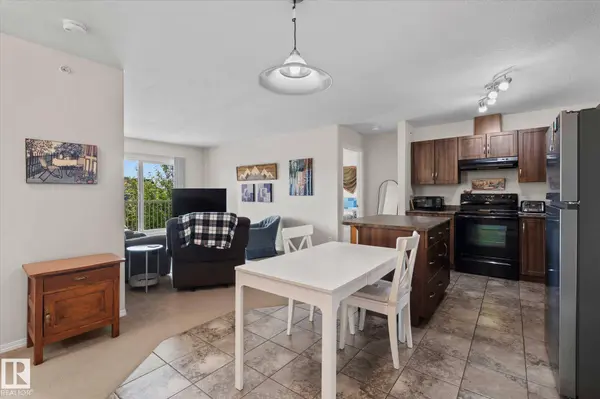 50 WOODSMERE, Fort Saskatchewan, AB T8L 4N9