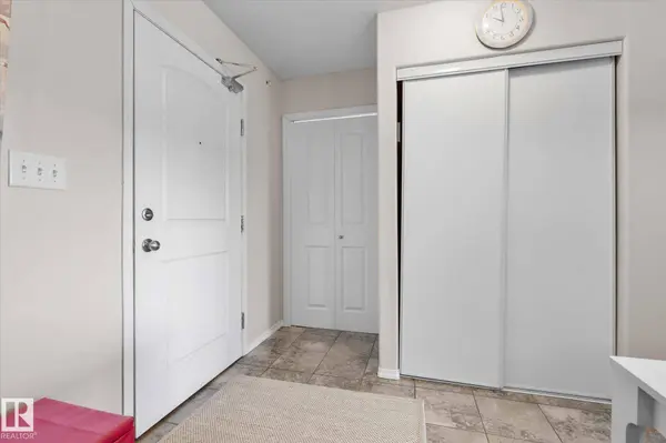 50 WOODSMERE, Fort Saskatchewan, AB T8L 4N9