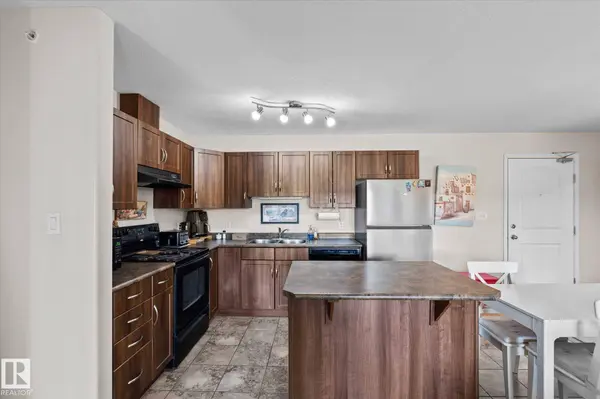 50 WOODSMERE, Fort Saskatchewan, AB T8L 4N9