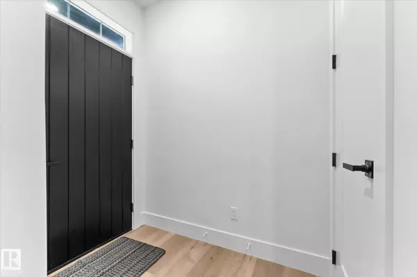 325 MEADOWVIEW DR, Fort Saskatchewan, AB T8L 0Y4