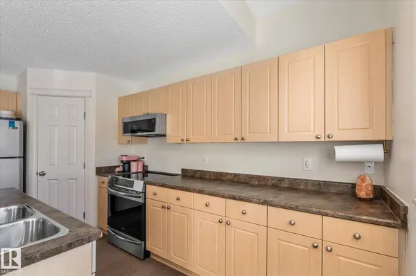 14 WISTERIA LN, Fort Saskatchewan, AB T8L 0B6