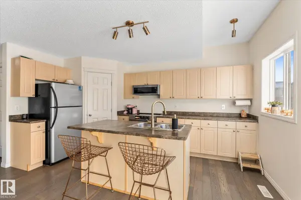 14 WISTERIA LN, Fort Saskatchewan, AB T8L 0B6