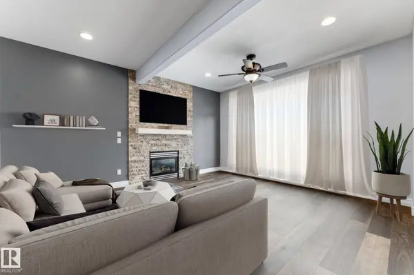 412 COWAN, Sherwood Park, AB T8H 0E6