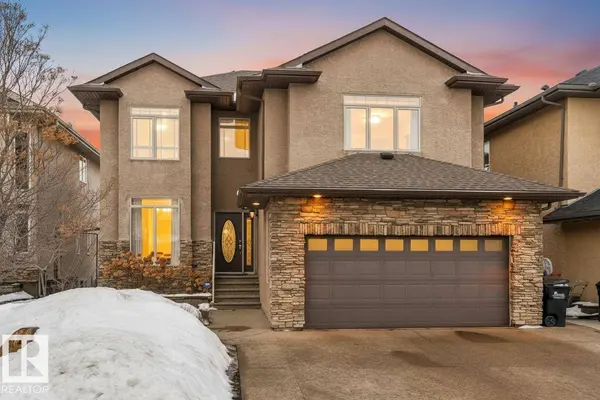 412 COWAN, Sherwood Park, AB T8H 0E6
