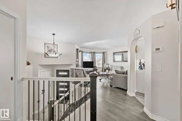 51 WESTWOOD WY, Fort Saskatchewan, AB T8L 4G4