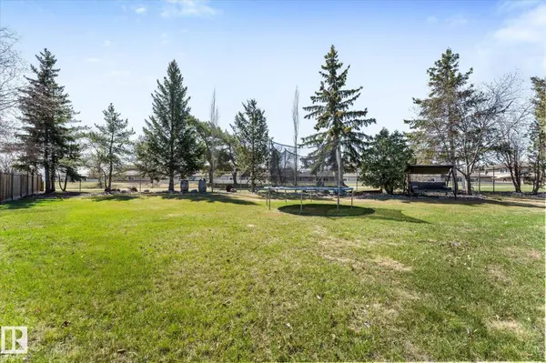 35 RIVER GL, Fort Saskatchewan, AB T8L 3X8