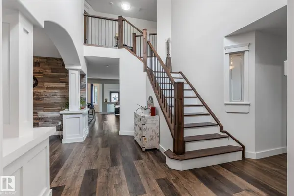 18 WOODBEND WY, Fort Saskatchewan, AB T8L 4L8