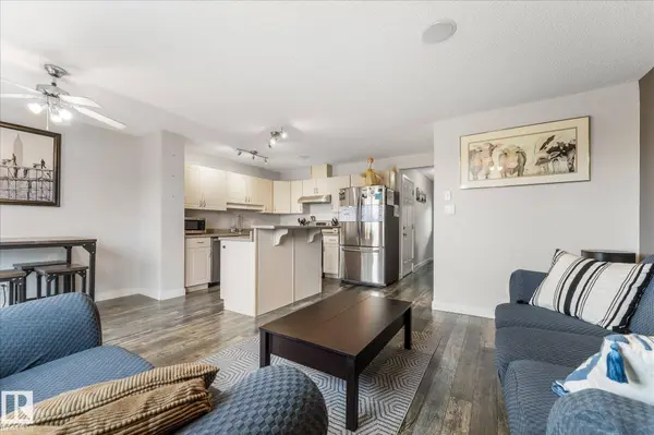 2324 30 AV NW, Edmonton, AB T6T 2B3