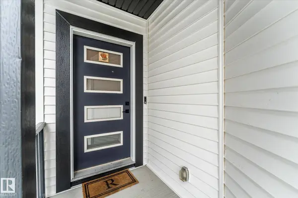 94 ELM ST, Fort Saskatchewan, AB T8L 0X8