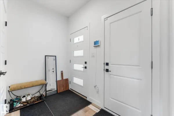 92 ELM ST, Fort Saskatchewan, AB T8L 0X8