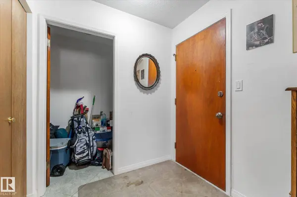 #9 5635 105 ST NW, Edmonton, AB T6H 2N2