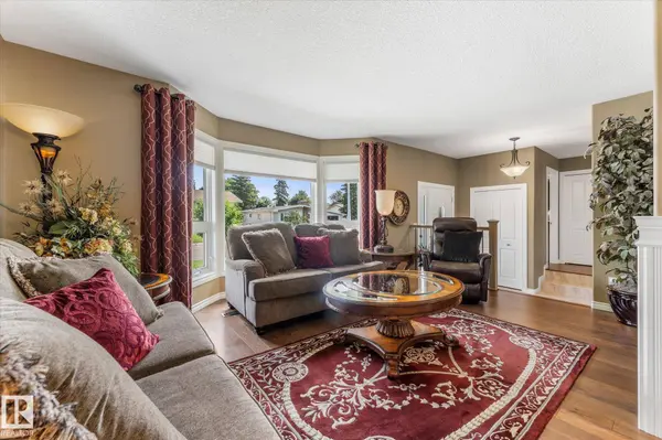 9806 84 ST, Fort Saskatchewan, AB T8L 3H2