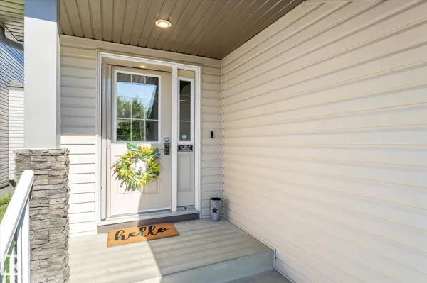 54 WOODHILL LN, Fort Saskatchewan, AB T8L 0C9
