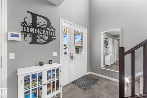 54 WOODHILL LN, Fort Saskatchewan, AB T8L 0C9