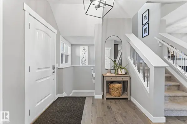 18 ALTADENA, Sherwood Park, AB T8H 0V9