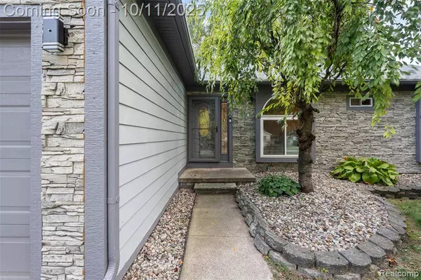 21221 Hamilton Avenue Avenue, Farmington Hills, MI 48336