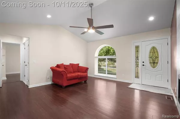 21221 Hamilton Avenue Avenue, Farmington Hills, MI 48336