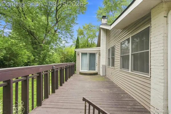 5607 Loveland Street ST, West Bloomfield Charter Township, MI 48322