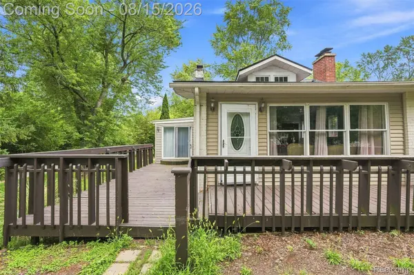 5607 Loveland Street ST, West Bloomfield Charter Township, MI 48322