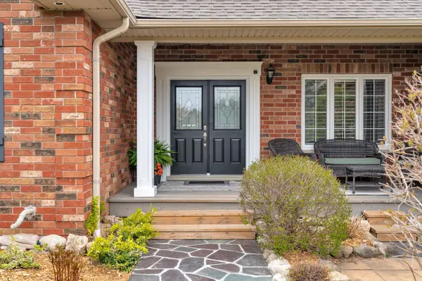 9 Allison CT, Halton Hills, ON L7G 4S4