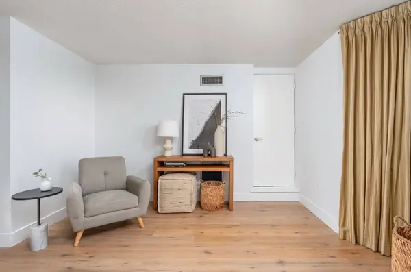 3845 Lake Shore BLVD W #1601, Toronto W06, ON M8W 4Y3