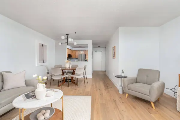 3845 Lake Shore BLVD W #1601, Toronto W06, ON M8W 4Y3
