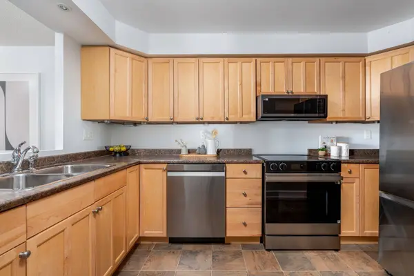3845 Lake Shore BLVD W #1601, Toronto W06, ON M8W 4Y3