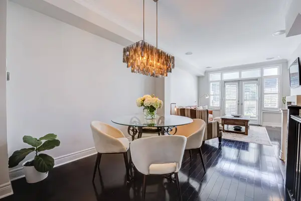 39 Ruby Lang LN, Toronto W06, ON M8Z 0B8