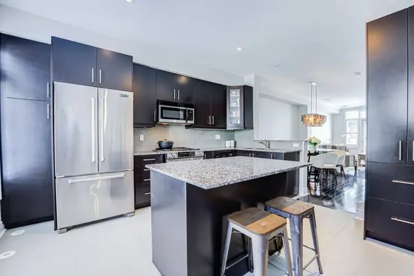 39 Ruby Lang LN, Toronto W06, ON M8Z 0B8