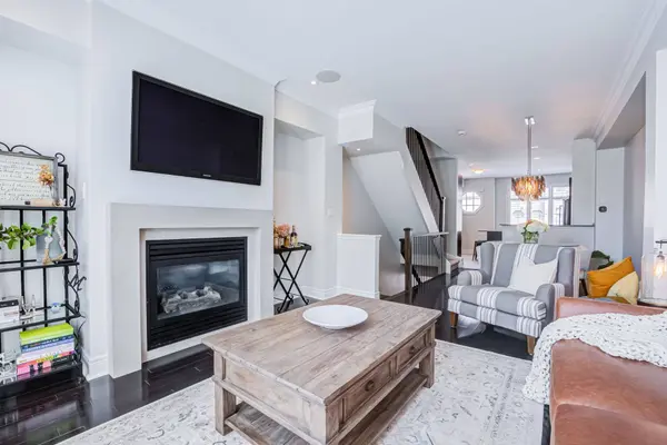 39 Ruby Lang LN, Toronto W06, ON M8Z 0B8