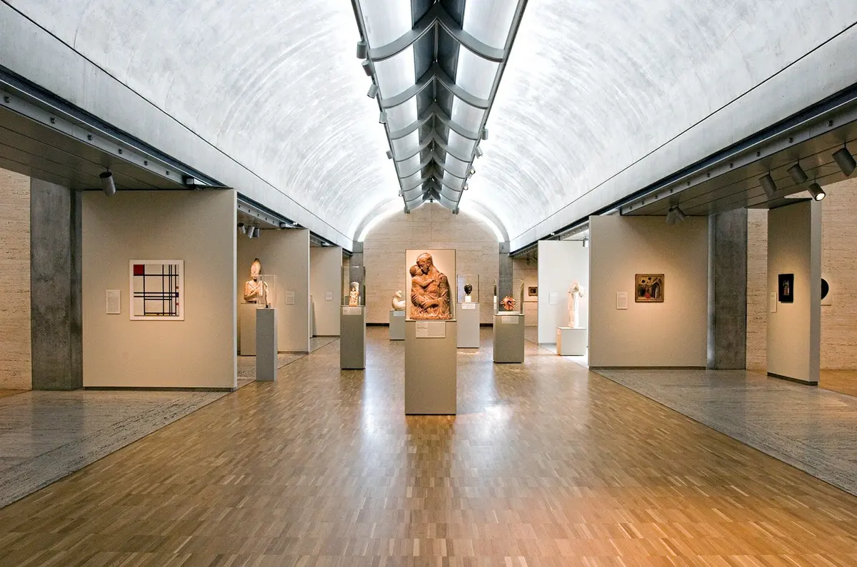 Kimbell-Art-Museum-Kimbell_Gallery1