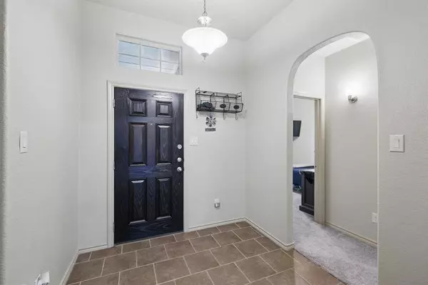 7113 Creighton Court, Fort Worth, TX 76120