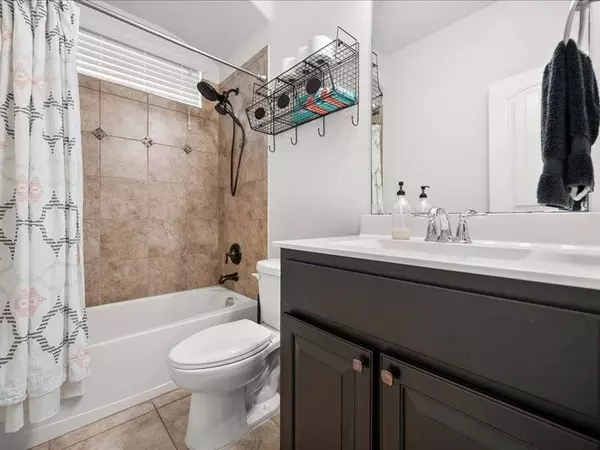 1149 Alnwick Ln, Fort Worth, TX 76131-2161