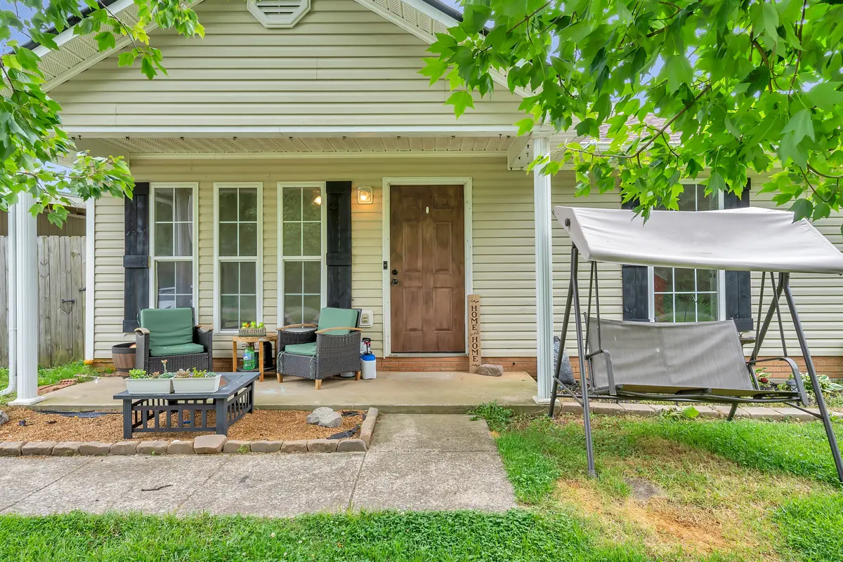 265 Bumpus Mill Rd, Oak Grove, KY 42262-9305