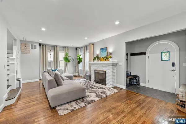 1451 Stanley TER, Hillside, NJ 07205