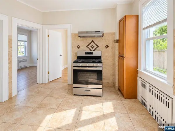 176 Shaw ST, Garfield, NJ 07026