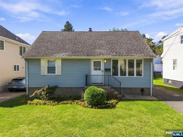 454 Lasalle AVE