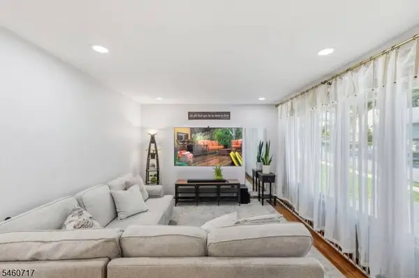 454 Lasalle Ave, Hasbrouck Heights Boro, NJ 07604
