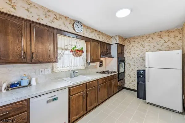 454 Lasalle Ave, Hasbrouck Heights Boro, NJ 07604