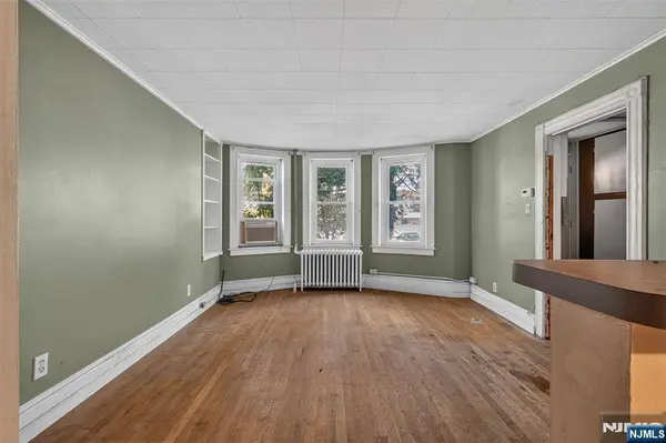269 Hutton ST, Jersey City, NJ 07307